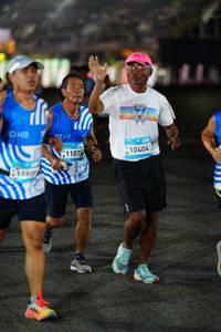 BIB: 1150, 11075, 10404
                            <button type="button" onclick="openModal(23192477)" class="btn btn-primary btn-sm float-right btn-popup" data-toggle="modal" data-target=".modal-high-quality">
                        <i class="fas fa-shopping-cart"></i> Add to Cart
                    </button>
                                            <button type="button" onclick="isThisMe(23192477, true)" class="btn btn-success btn-sm float-right btn-popup btn-isme hidden" data-toggle="tooltip" data-placement="bottom" title="นี่คือรูปของคุณใช่ไหม คลิกที่นี่เพื่อเอาเข้าอัลบั้ม">
                        <i class="fas fa-plus"></i> Add to album
                    </button>
                    <button type="button" onclick="isThisMe(23192477, false)" class="btn btn-warning btn-sm float-right btn-popup btn-isnotme hidden">
                        <i class="fas fa-ban"></i> Remove from album
                    </button>